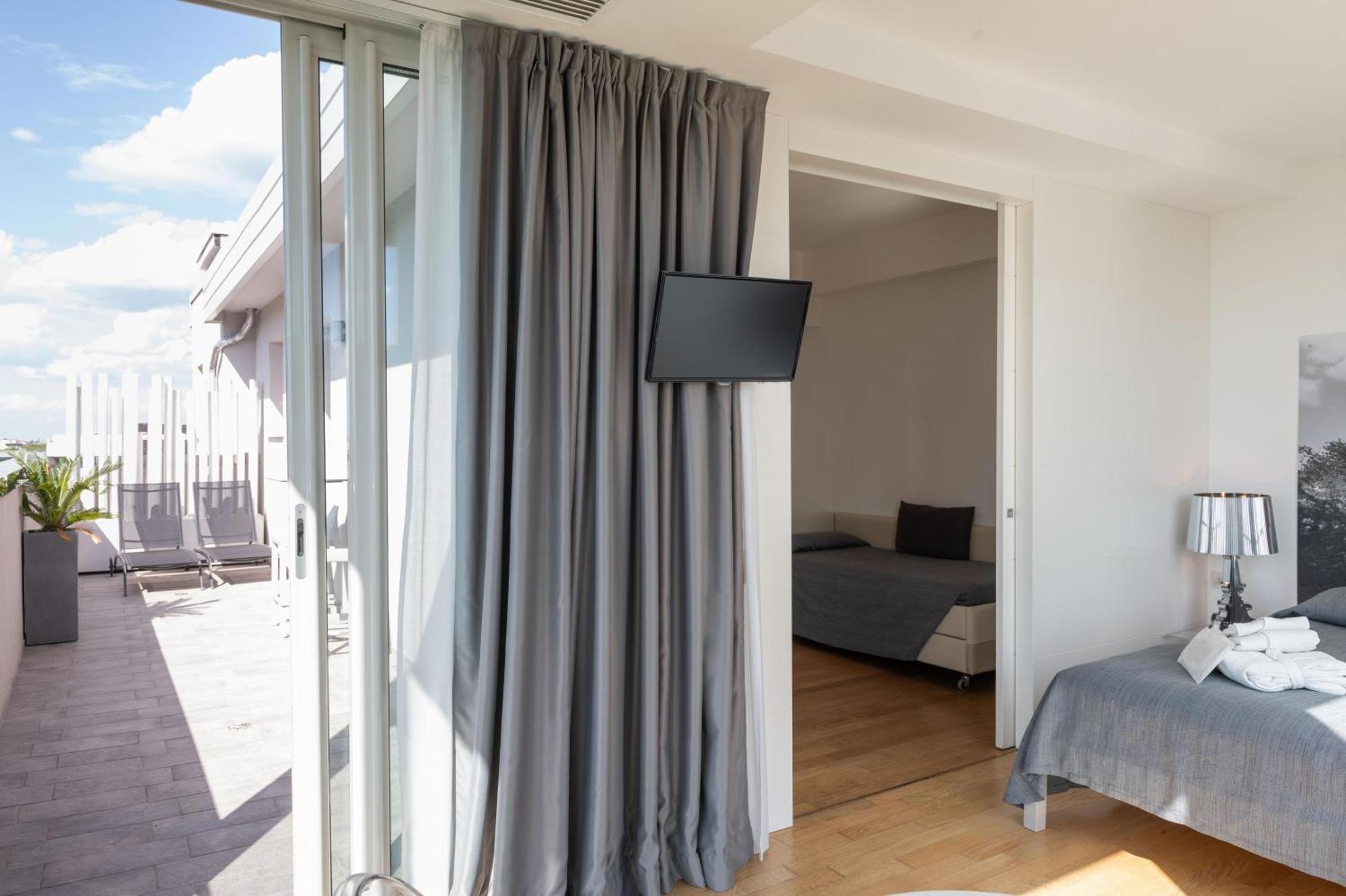 Perla Verde Hotel Milano Marittima Eksteriør billede