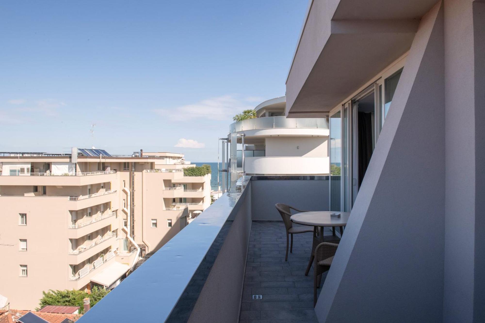 Perla Verde Hotel Milano Marittima Eksteriør billede