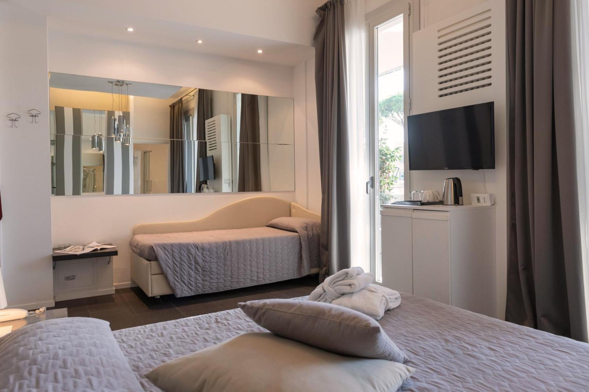 Perla Verde Hotel Milano Marittima Eksteriør billede